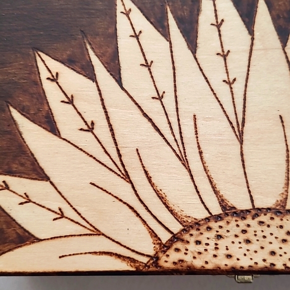 Hand-made Wooden decorative jewelry/craft box - Picture 6 of 9